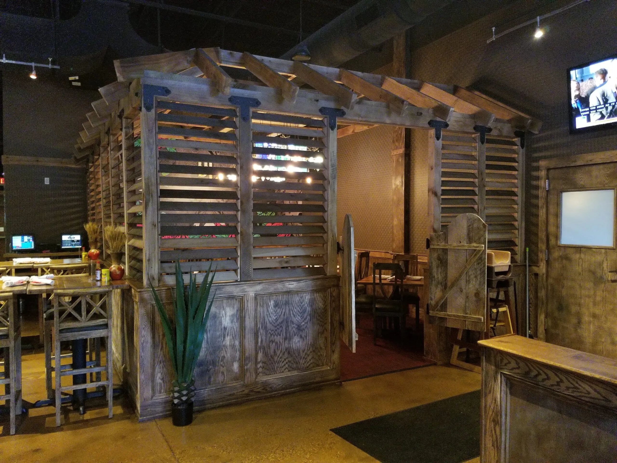 Rustic commercial bar and restaurant interior built by CJM Builders